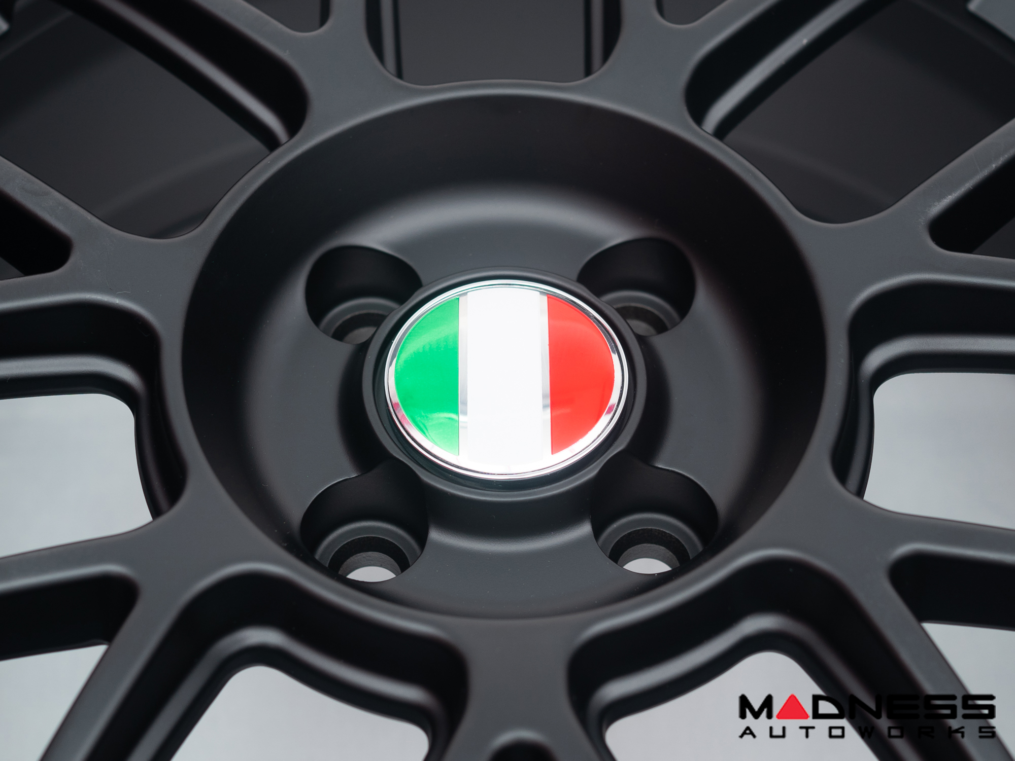 Wheel Center Caps - set of 4 - Italian Flag - 60mm 